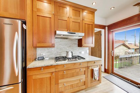 Tiny photo for 512 S Grove Avenue, Oak Park, IL 60304 (MLS # 12610098)