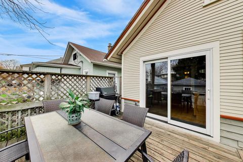 Tiny photo for 512 S Grove Avenue, Oak Park, IL 60304 (MLS # 12610098)
