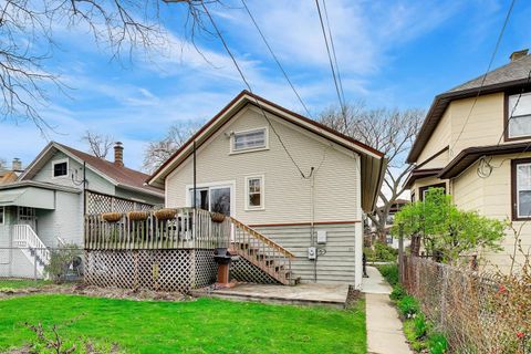 Tiny photo for 512 S Grove Avenue, Oak Park, IL 60304 (MLS # 12610098)
