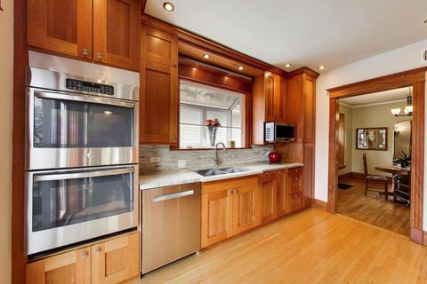 Tiny photo for 512 S Grove Avenue, Oak Park, IL 60304 (MLS # 12610098)