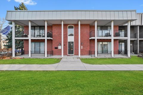 Photo of 9812 S Karlov Avenue #4D, Oak Lawn, IL 60453 (MLS # 12547156)