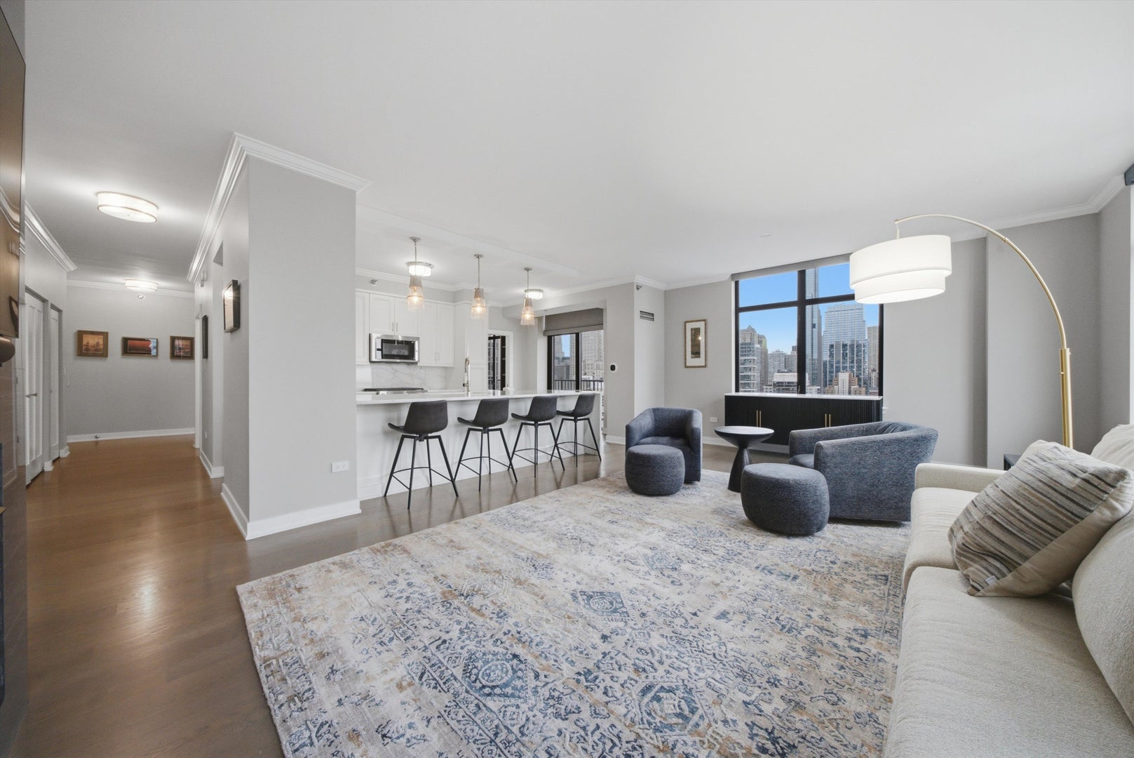 1122 N Dearborn Street 25I