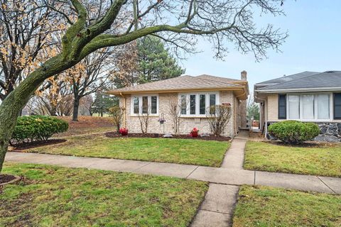 A home in North Riverside