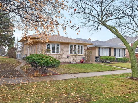 A home in North Riverside