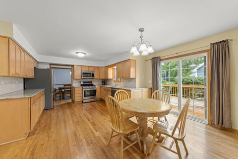 Tiny photo for 1N145 Glenrise Court, Glen Ellyn, IL 60137 (MLS # 12739607)