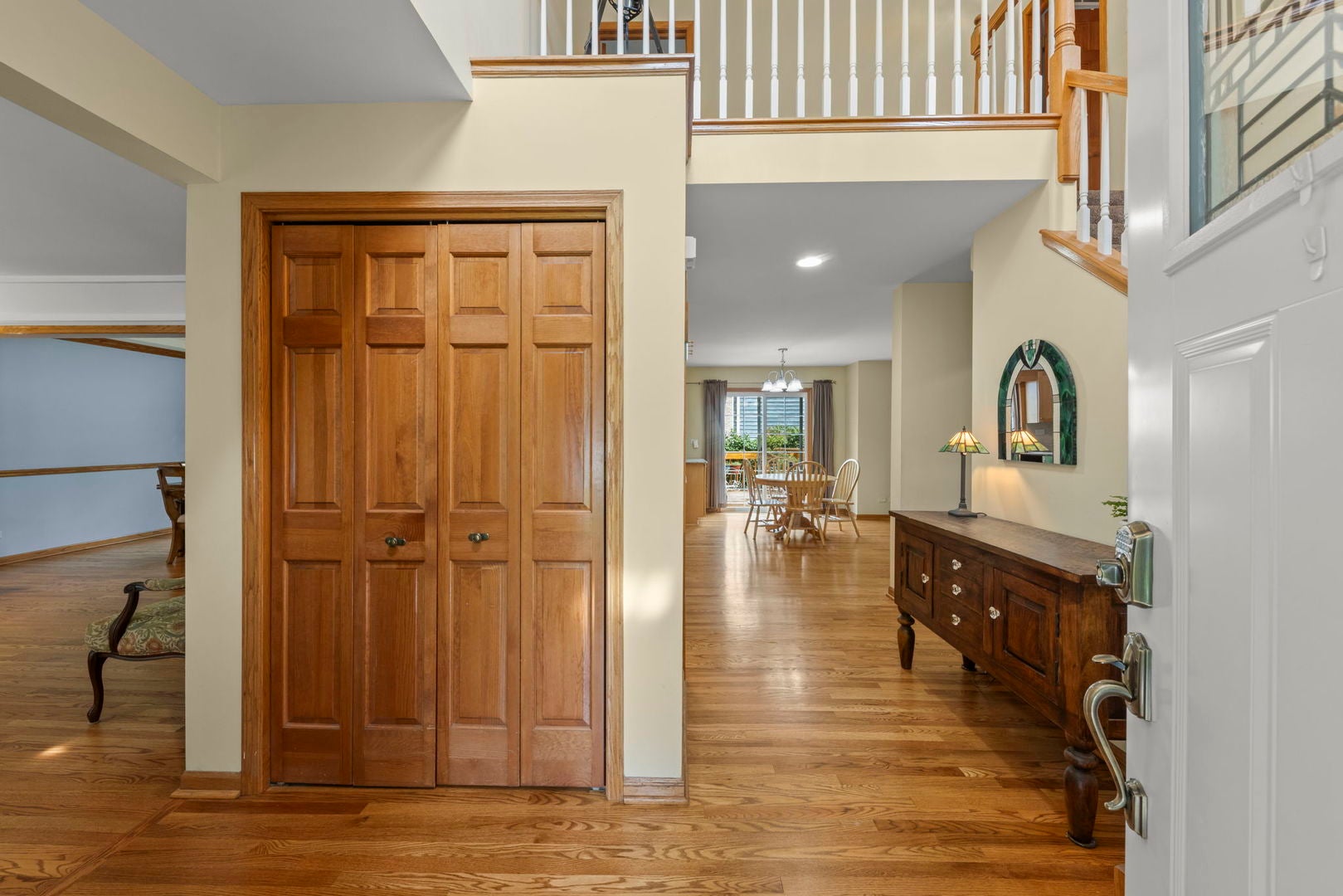 1N145 Glenrise Court