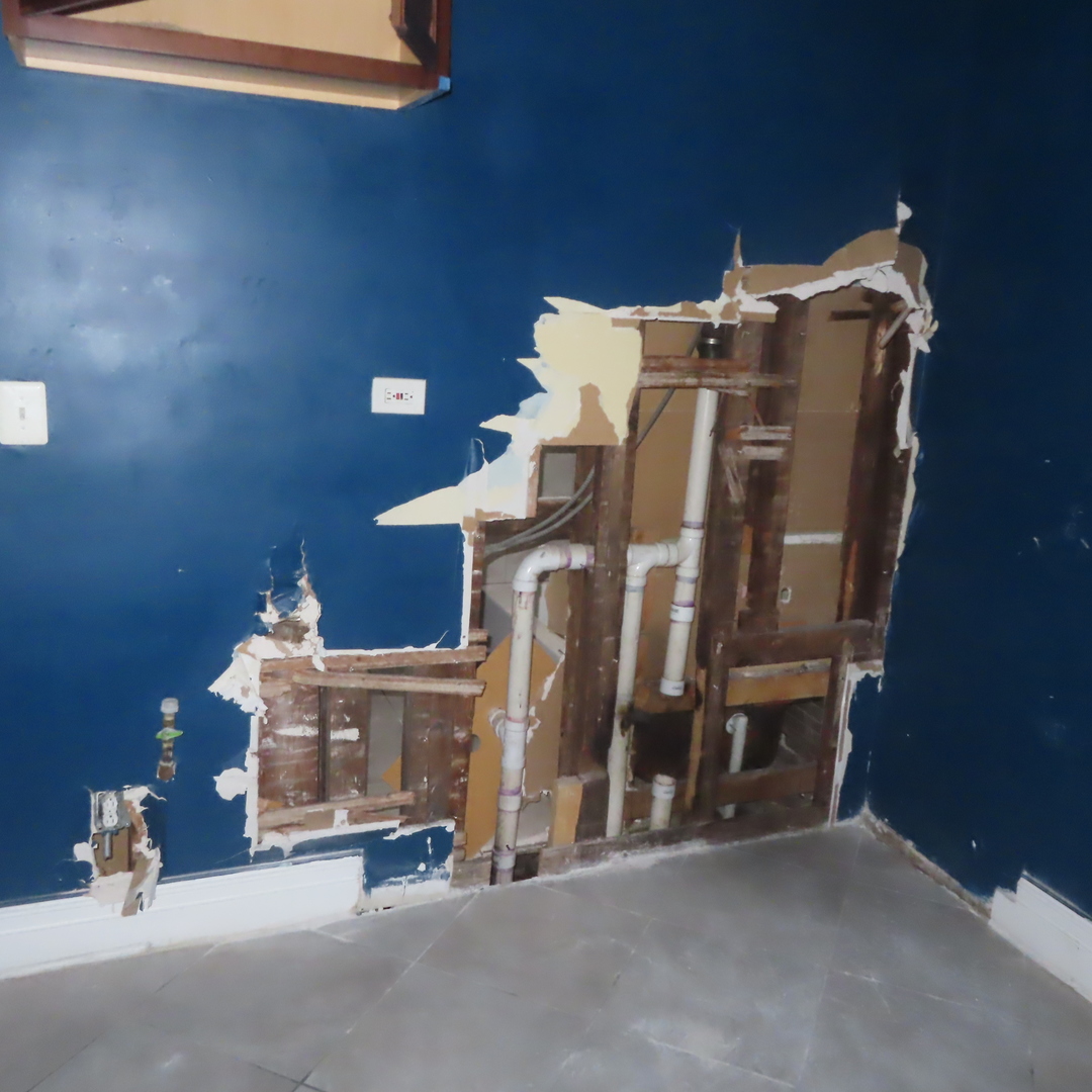 5607 S Emerald Avenue