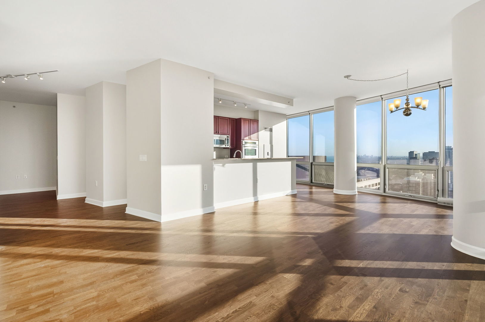 1235 S Prairie Avenue 2805