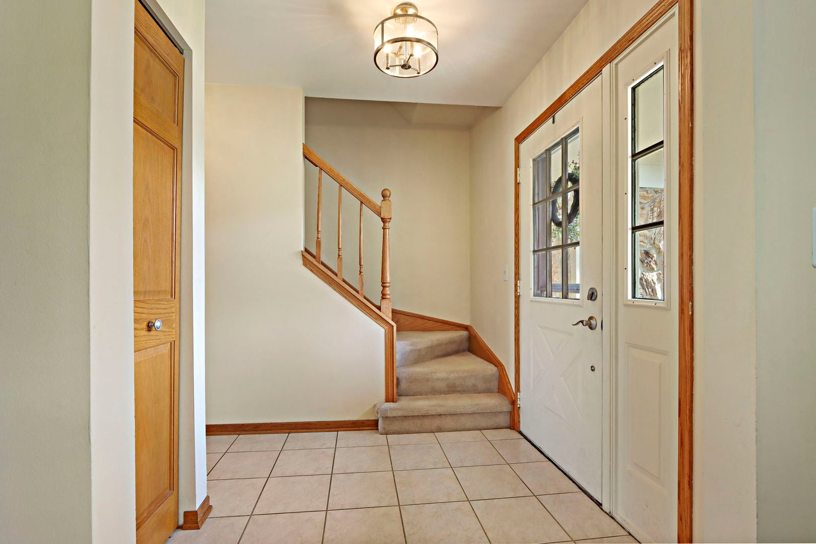 1137 Lockwood Court E