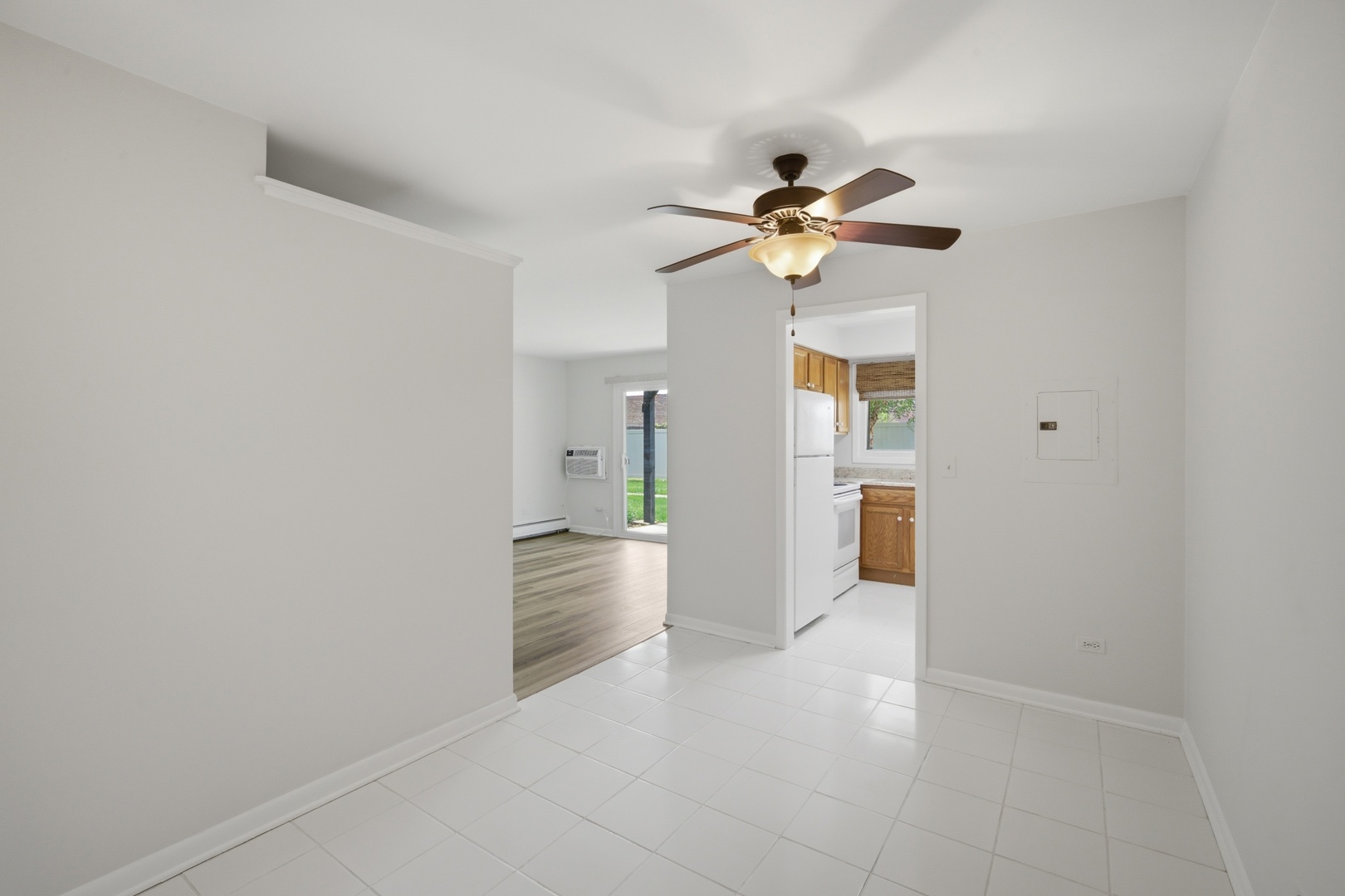330 N Carter Street 103