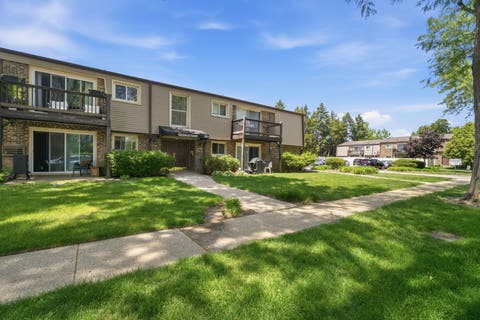 Tiny photo for 330 N Carter Street #103, Palatine, IL 60067 (MLS # 12659193)