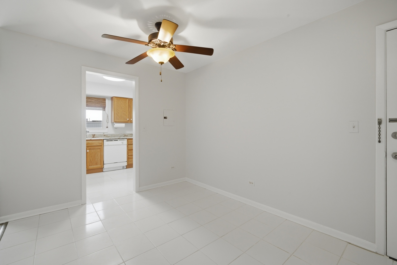 330 N Carter Street 103