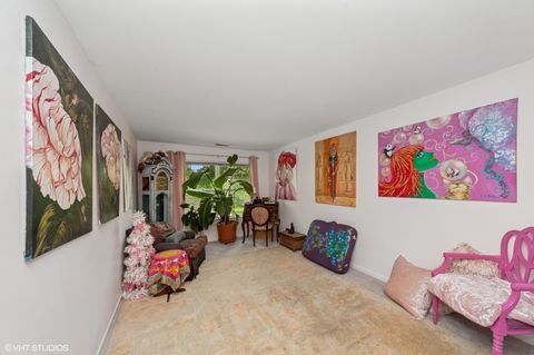 Tiny photo for 1952 Crenshaw Circle #1952, Vernon Hills, IL 60061 (MLS # 12346546)