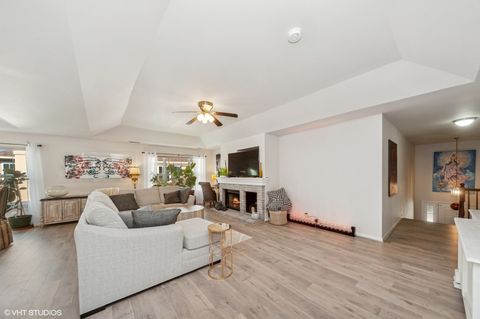 Tiny photo for 1952 Crenshaw Circle #1952, Vernon Hills, IL 60061 (MLS # 12346546)