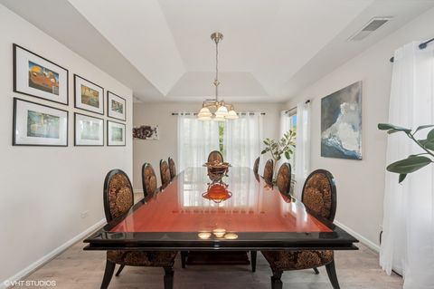 Tiny photo for 1952 Crenshaw Circle #1952, Vernon Hills, IL 60061 (MLS # 12346546)