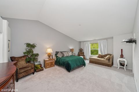 Tiny photo for 1952 Crenshaw Circle #1952, Vernon Hills, IL 60061 (MLS # 12346546)