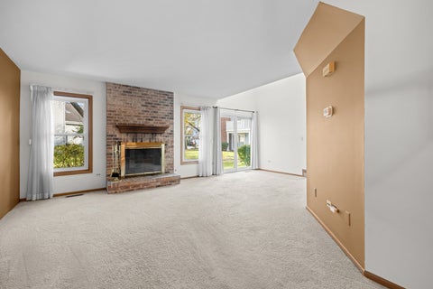 Tiny photo for 1951 N CHARTER POINT Drive, Arlington Heights, IL 60004 (MLS # 12789258)