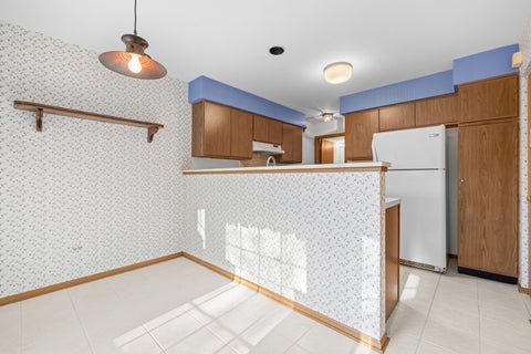 Tiny photo for 1951 N CHARTER POINT Drive, Arlington Heights, IL 60004 (MLS # 12789258)