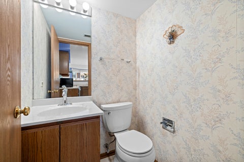 Tiny photo for 1951 N CHARTER POINT Drive, Arlington Heights, IL 60004 (MLS # 12789258)