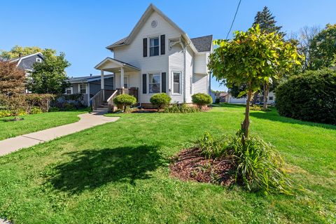 Tiny photo for 421 Franklin Street, Belvidere, IL 61008 (MLS # 12494431)