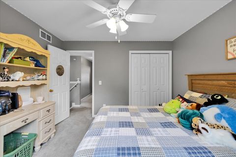 Tiny photo for 911 Fawn Ridge Court #B, Yorkville, IL 60560 (MLS # 12358823)
