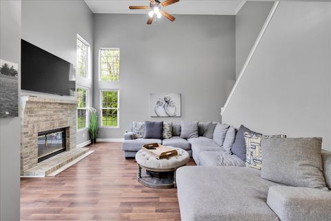 Tiny photo for 911 Fawn Ridge Court #B, Yorkville, IL 60560 (MLS # 12358823)
