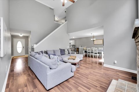 Tiny photo for 911 Fawn Ridge Court #B, Yorkville, IL 60560 (MLS # 12358823)