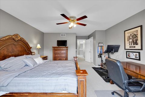 Tiny photo for 911 Fawn Ridge Court #B, Yorkville, IL 60560 (MLS # 12358823)