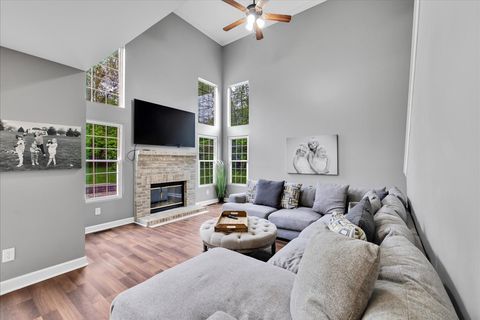 Tiny photo for 911 Fawn Ridge Court #B, Yorkville, IL 60560 (MLS # 12358823)