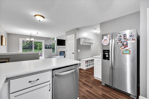 Tiny photo for 911 Fawn Ridge Court #B, Yorkville, IL 60560 (MLS # 12358823)