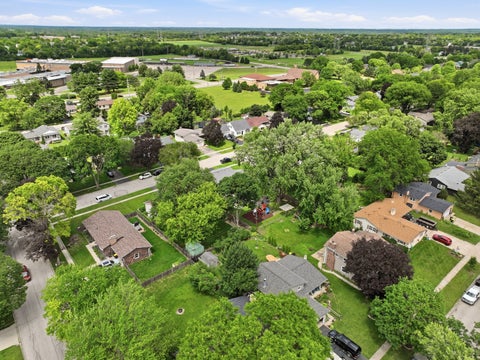 Tiny photo for 117 Lloyd Street, Cary, IL 60013 (MLS # 12672461)