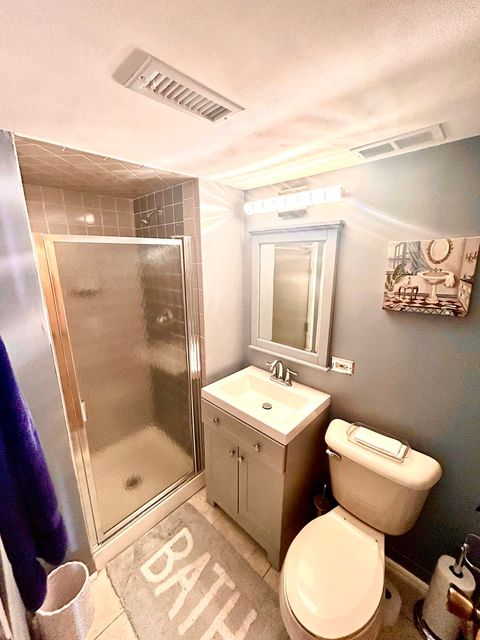 Tiny photo for 6701 S Crandon Avenue #9B, Chicago, IL 60649 (MLS # 12547298)