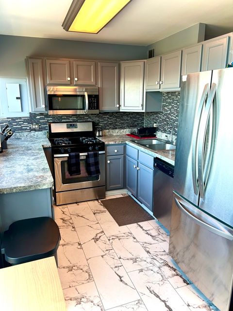 Tiny photo for 6701 S Crandon Avenue #9B, Chicago, IL 60649 (MLS # 12547298)