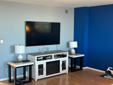 Tiny photo for 6701 S Crandon Avenue #9B, Chicago, IL 60649 (MLS # 12547298)