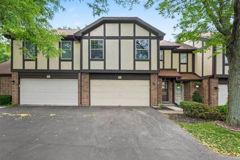 Photo of 360 Golfview Court #360, Bloomingdale, IL 60108 (MLS # 12725545)