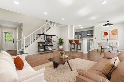 Tiny photo for 360 Golfview Court #360, Bloomingdale, IL 60108 (MLS # 12725545)