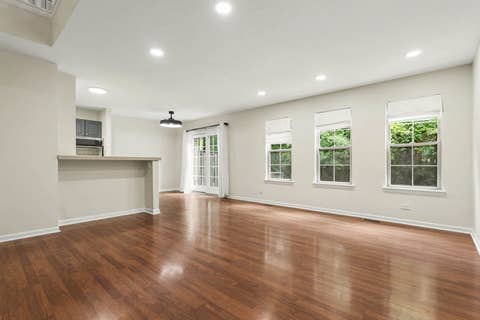 Tiny photo for 360 Golfview Court #360, Bloomingdale, IL 60108 (MLS # 12725545)