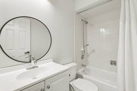 Tiny photo for 360 Golfview Court #360, Bloomingdale, IL 60108 (MLS # 12725545)