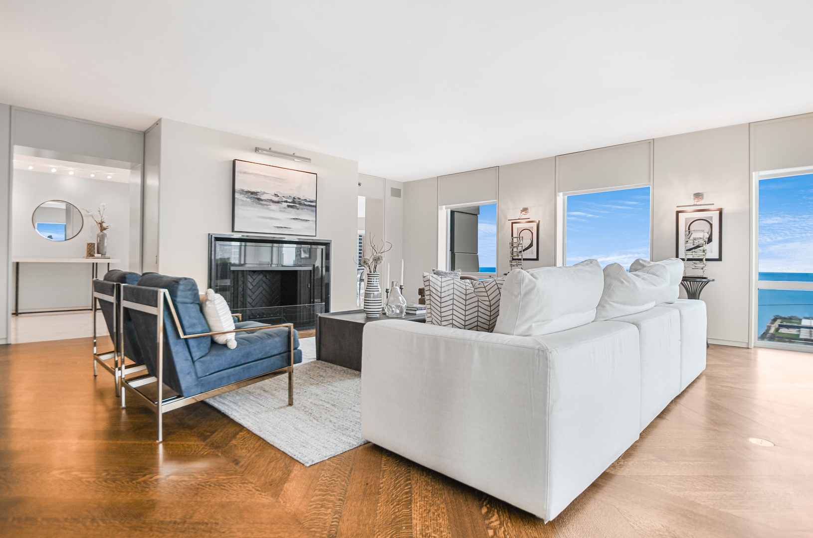 100 E Huron Street 4803