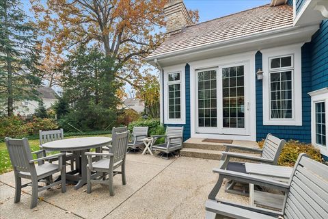 A home in Lake Bluff