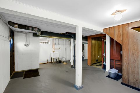 Tiny photo for 10922 S AVENUE B, Chicago, IL 60617 (MLS # 12490848)