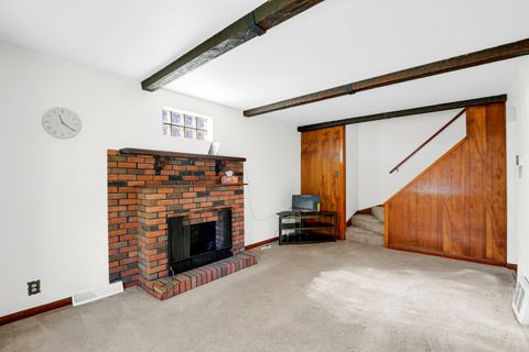Tiny photo for 10922 S AVENUE B, Chicago, IL 60617 (MLS # 12490848)