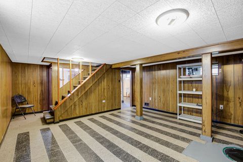 Tiny photo for 10922 S AVENUE B, Chicago, IL 60617 (MLS # 12490848)