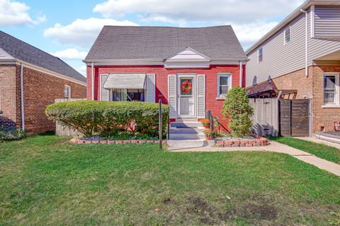 Photo of 10922 S AVENUE B, Chicago, IL 60617 (MLS # 12490848)