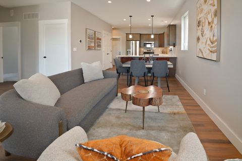 Tiny photo for 1668 Olde Brandy Lane, Davenport, IA 52807 (MLS # 12549519)