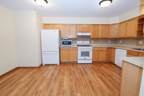 Tiny photo for 49 S Walnut Drive, North Aurora, IL 60542 (MLS # 12678108)