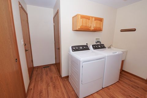 Tiny photo for 49 S Walnut Drive, North Aurora, IL 60542 (MLS # 12678108)