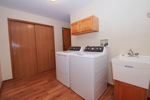 Tiny photo for 49 S Walnut Drive, North Aurora, IL 60542 (MLS # 12678108)