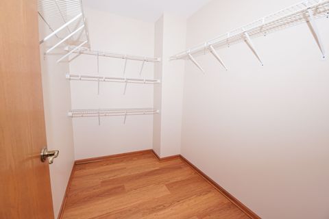 Tiny photo for 49 S Walnut Drive, North Aurora, IL 60542 (MLS # 12678108)