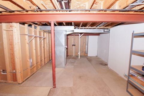Tiny photo for 49 S Walnut Drive, North Aurora, IL 60542 (MLS # 12678108)
